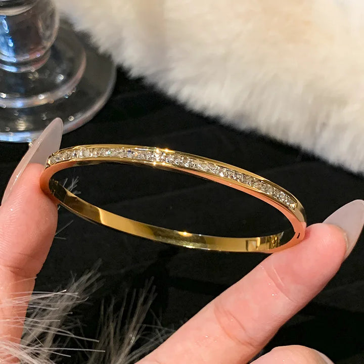 1PC Titanium Steel Stainless Steel Inlaid Zircon Gold Plated Bracelet, Classic and Simple Style, Suitable for Women's Daily Wear - Vogue Vista UK